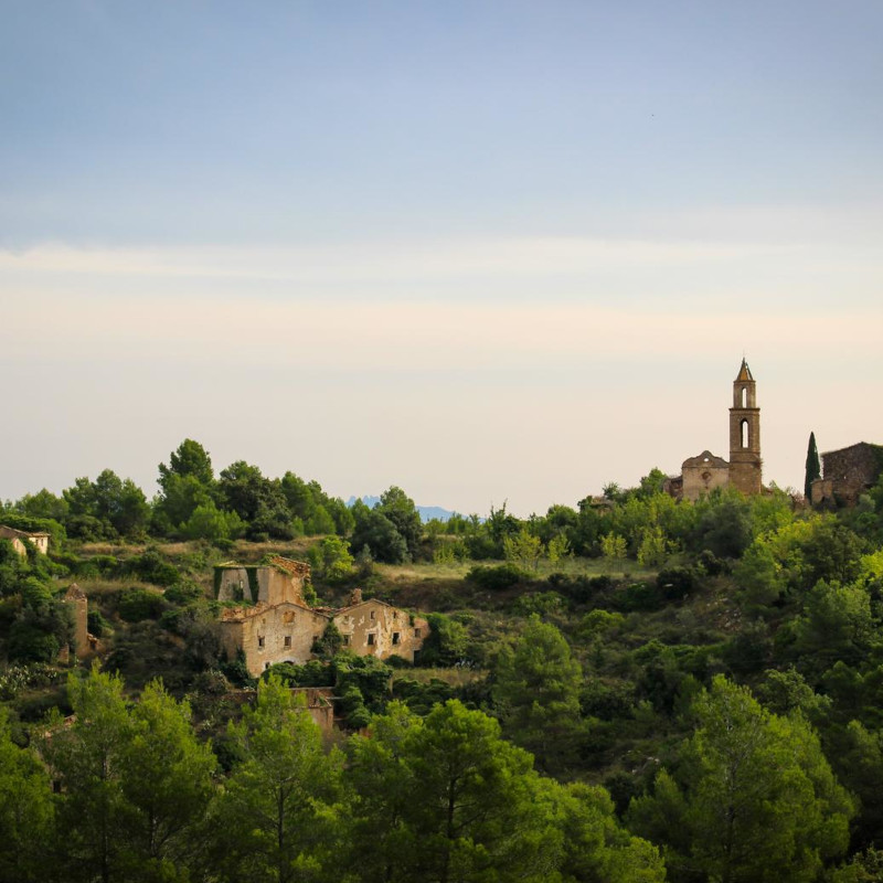 Imatge referent al poble de Marmellar, part de la ruta en btt