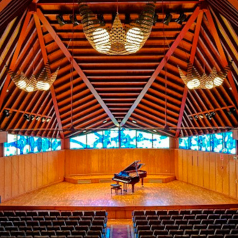 Imatge referent al teatre Pau Casals, part de la ruta